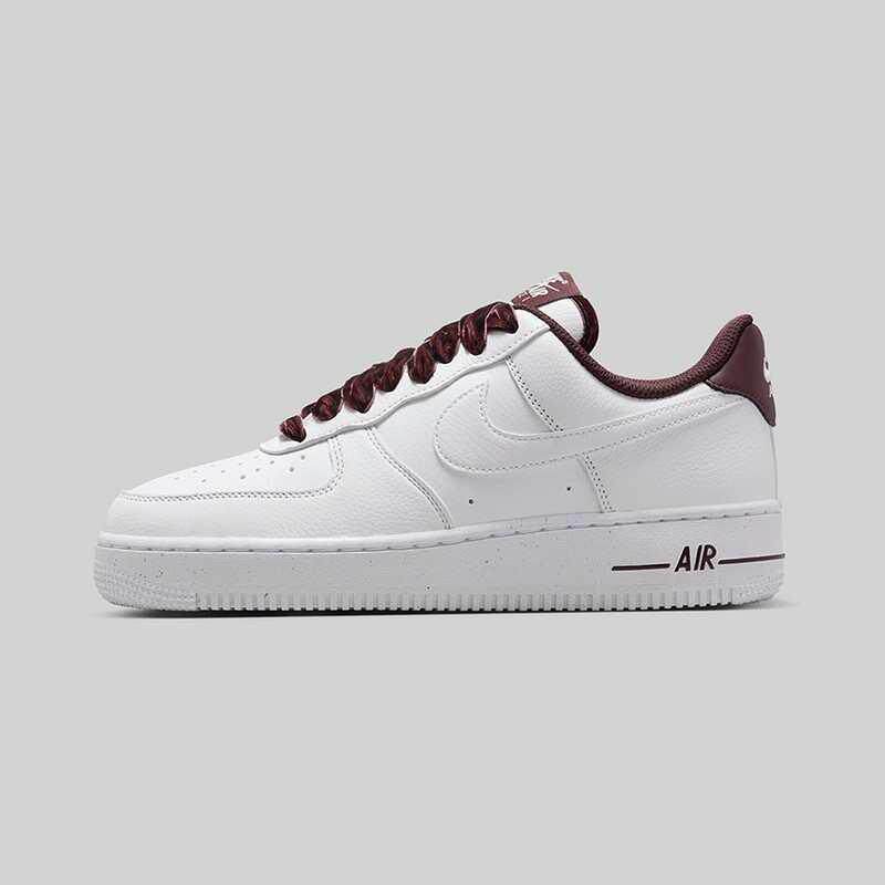 耐克女鞋简约舒适板鞋