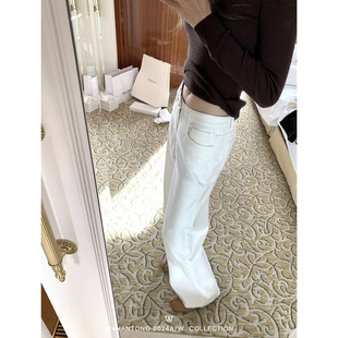 WANANTONG 冬天里很需要的 basic直筒白色抓绒牛牛! 加绒牛仔裤女