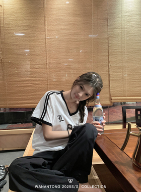 WANANTONG F1女孩 88發發球服风格大T恤女夏季V领短袖上衣