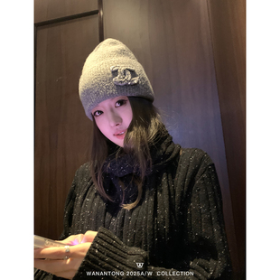 WANANTONG 魔女宅急便 特种羊毛纱围巾+套头毛衣套组女冬季