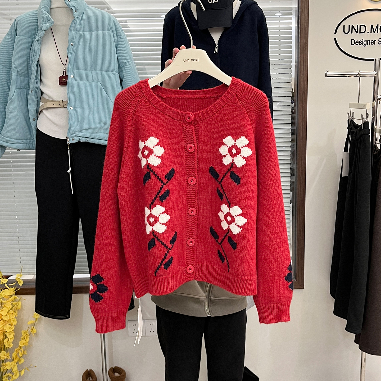 花朵碎花圆领开衫毛衣外套女