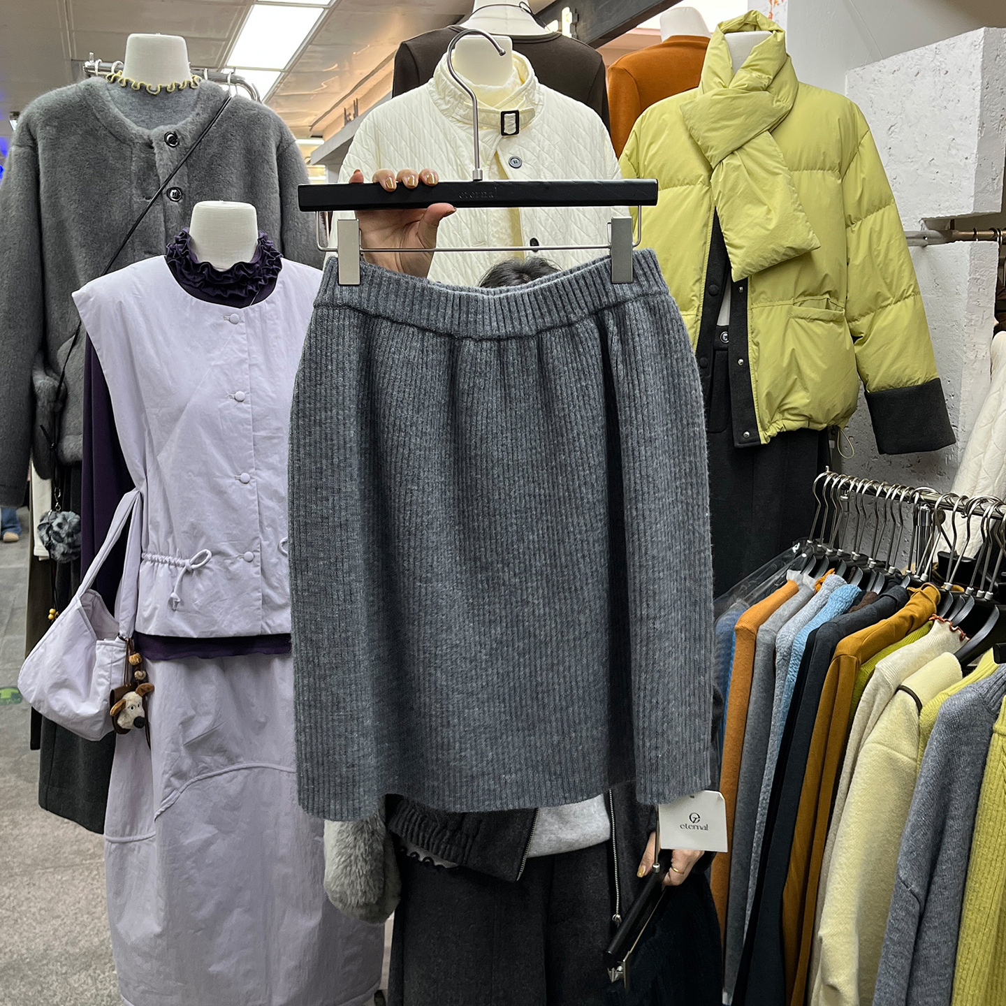 法式针织羊毛裙女宽松针织半身裙