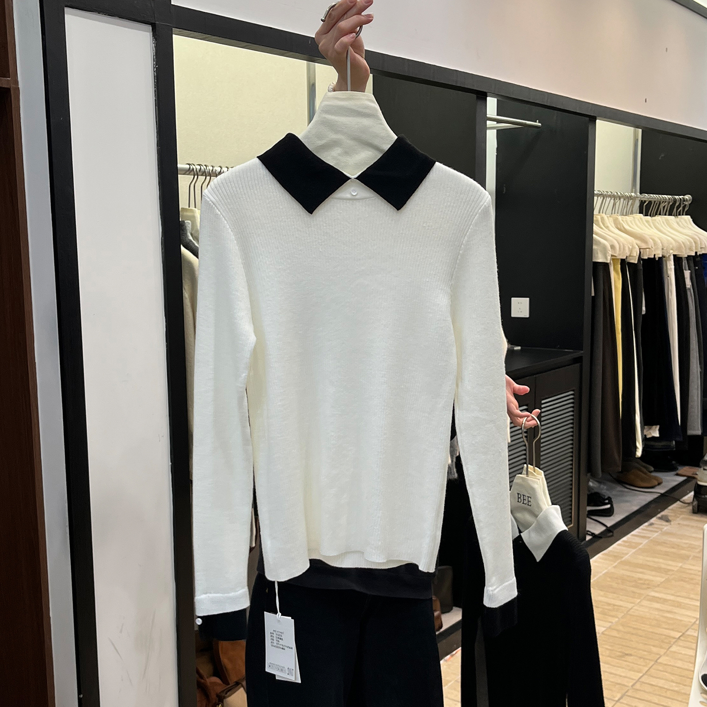 撞色翻领套头洋气针织衫女