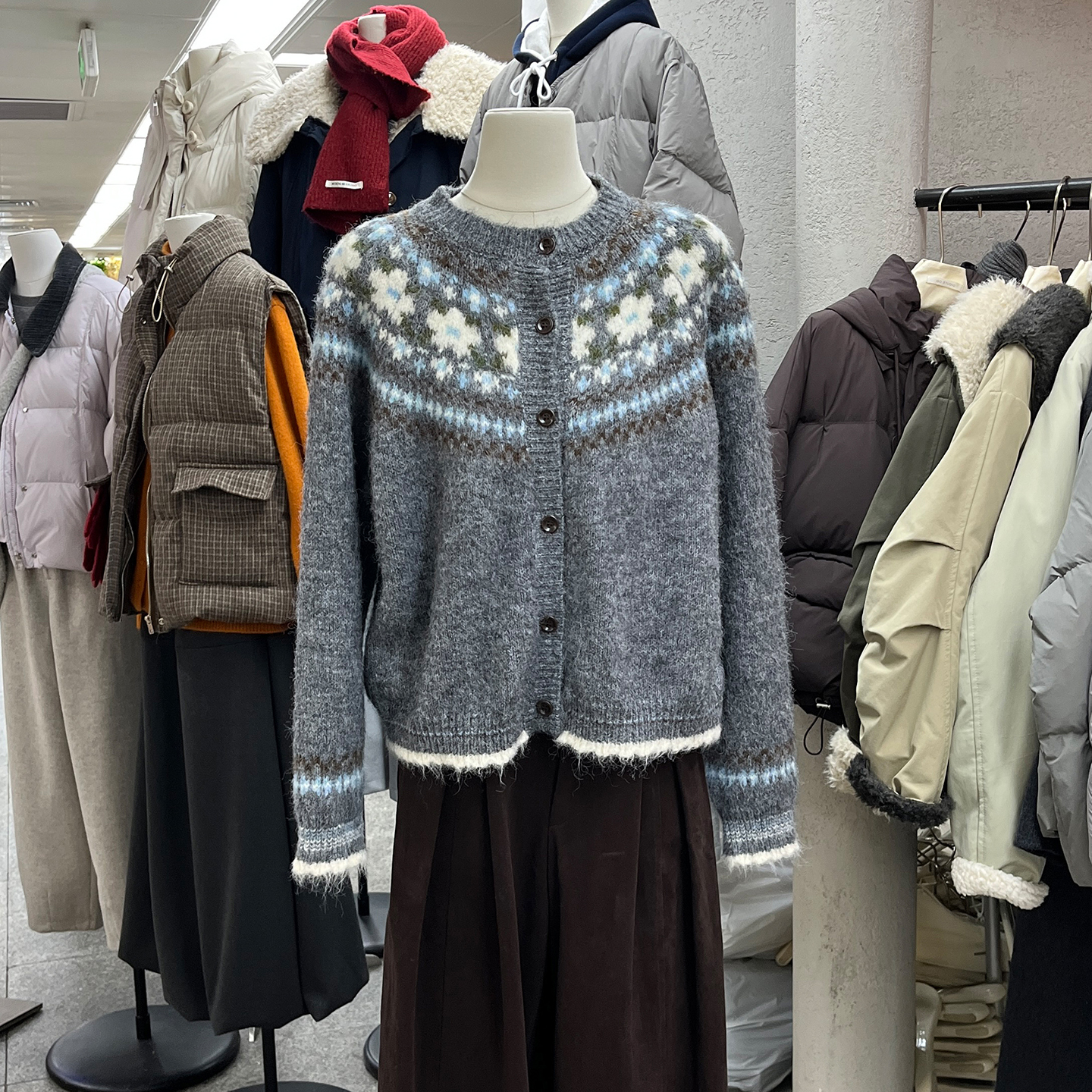 条纹拉毛圆领毛衣开衫外套女