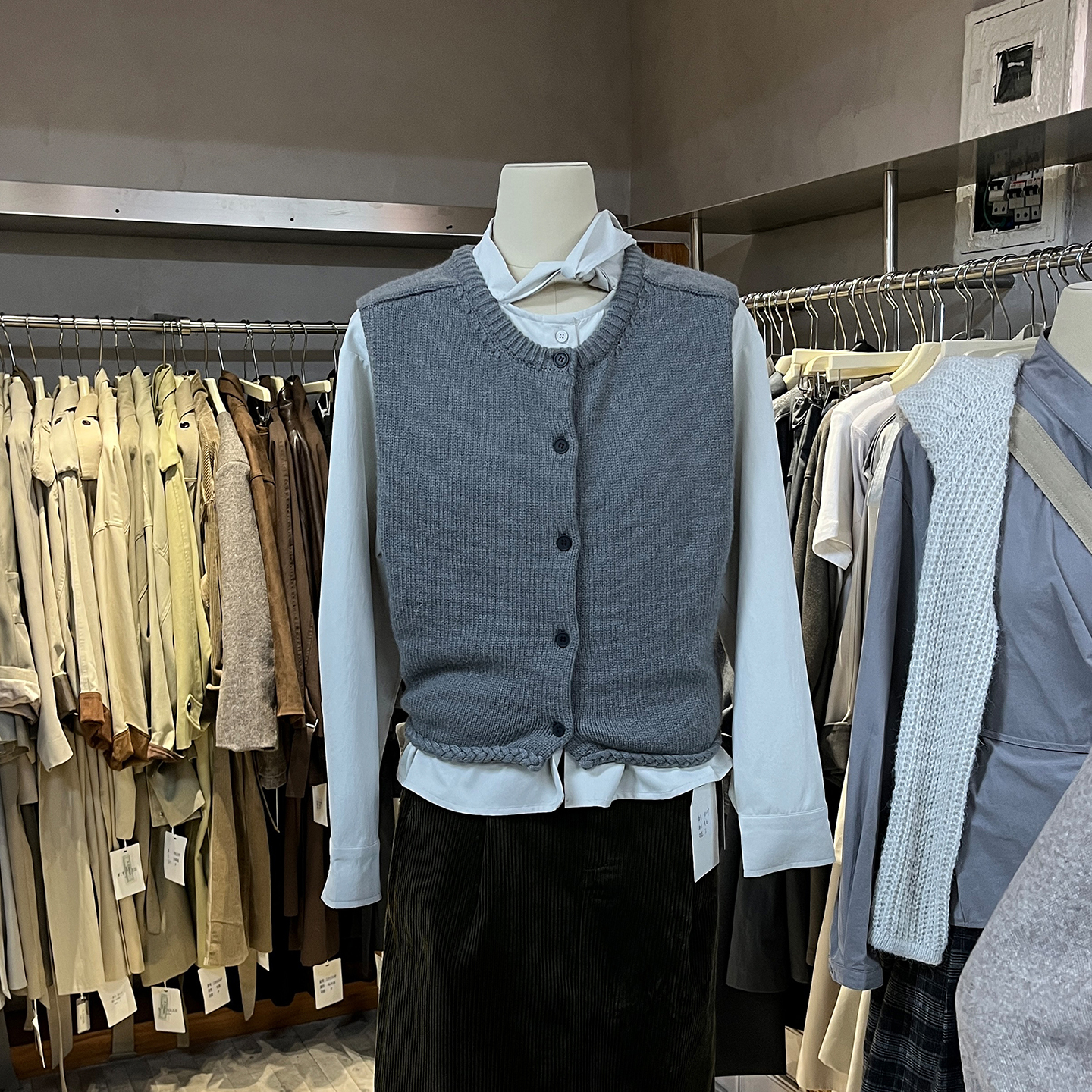 纯色百搭针织衫圆领毛衣马甲