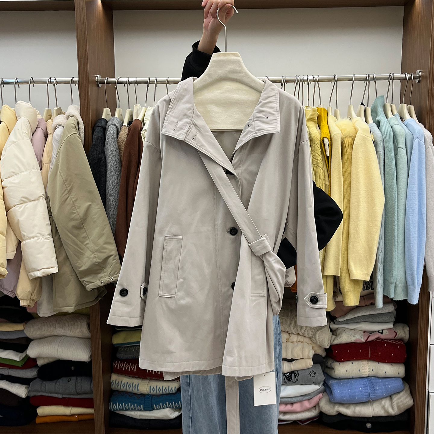 宽松中长款收腰系带风衣外套