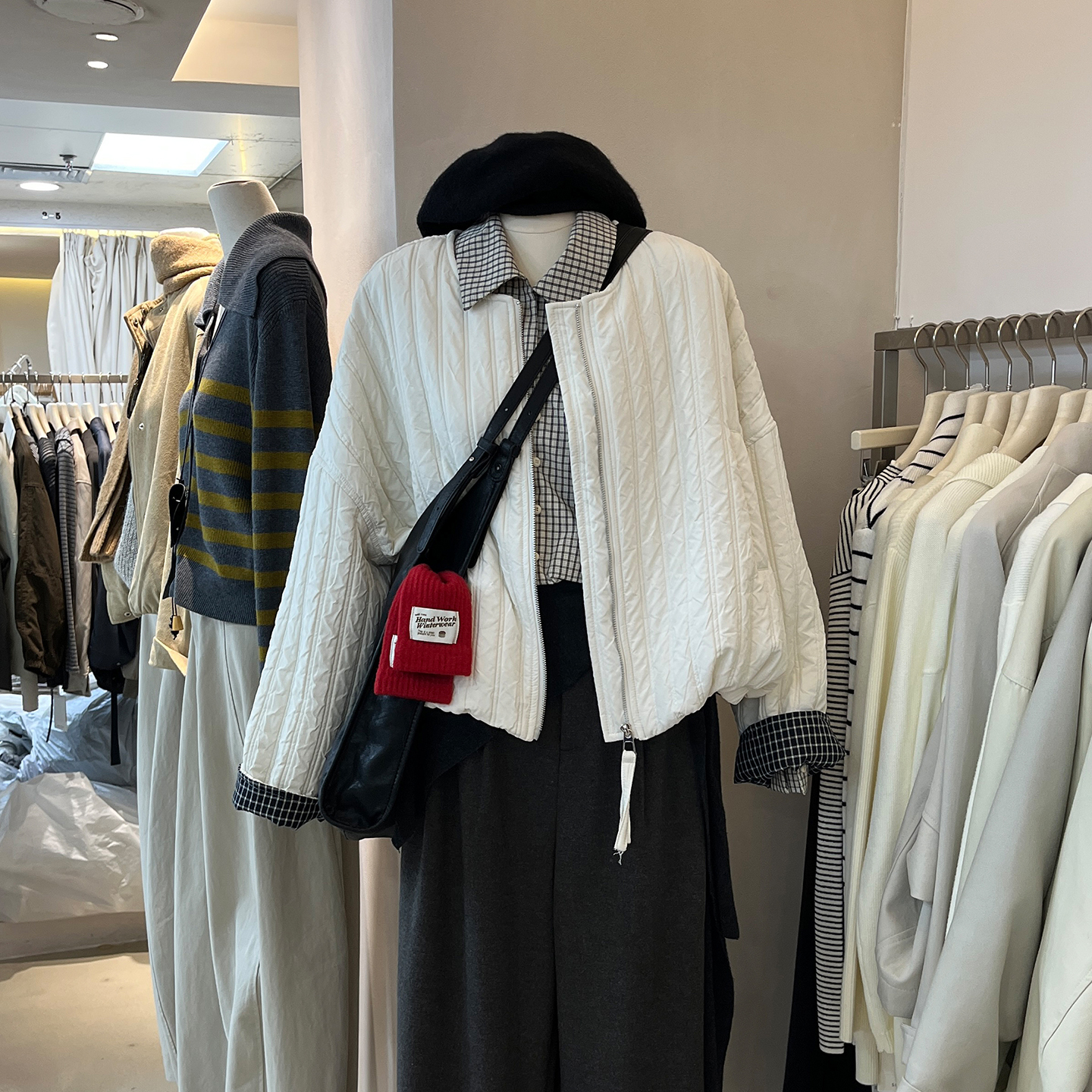 秋季流行风格宽松圆领棉服外套