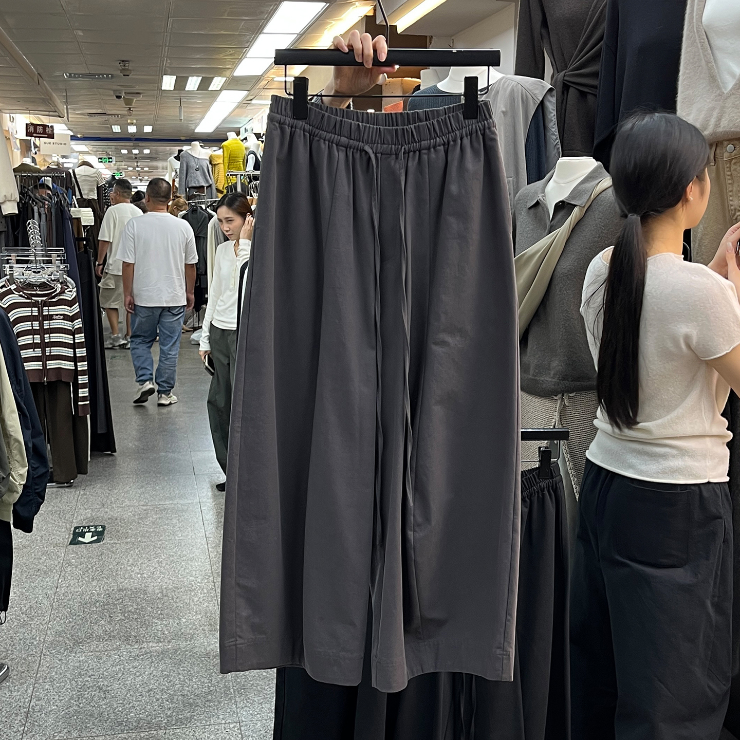 高腰宽松阔腿裤纯色休闲吊裆裤