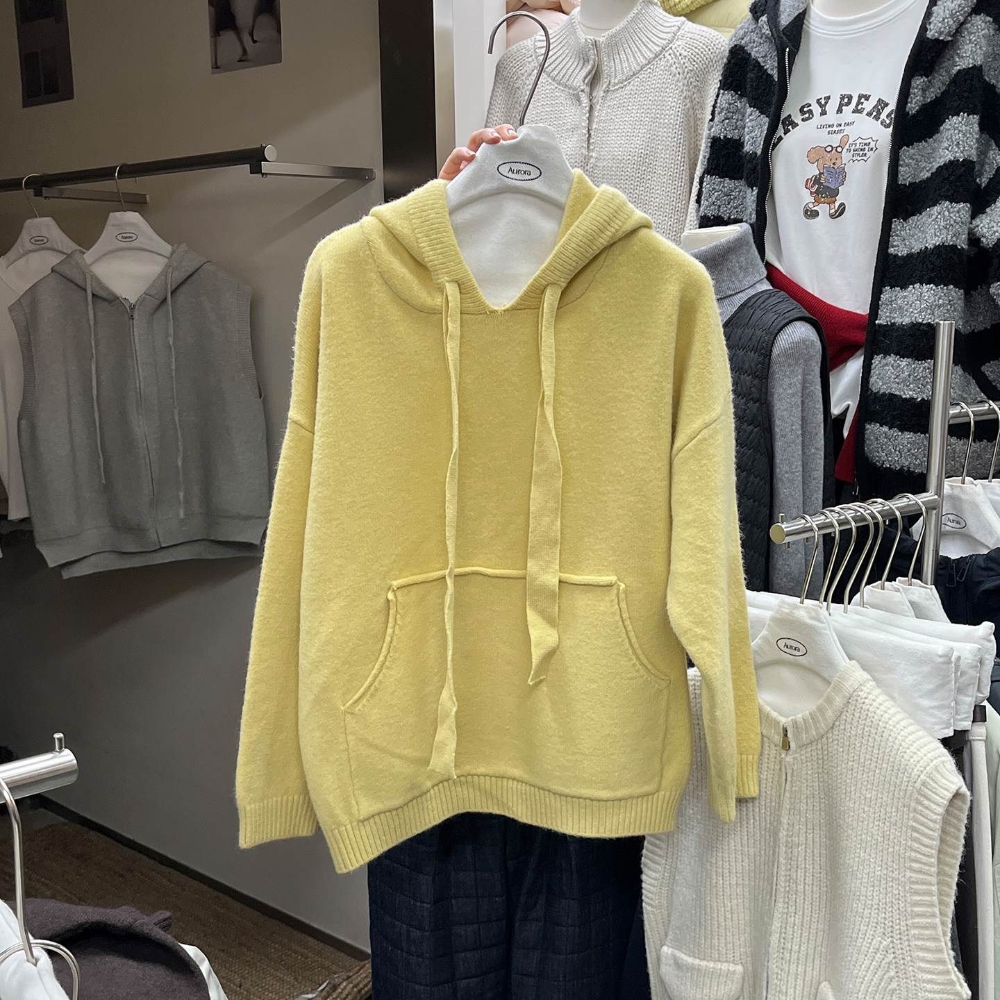 宽松连帽纯色套头卫衣式毛衣女