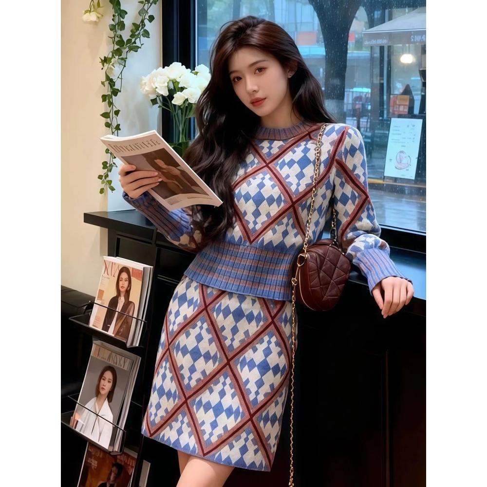 2025新款辣妹格纹针织毛衣套装