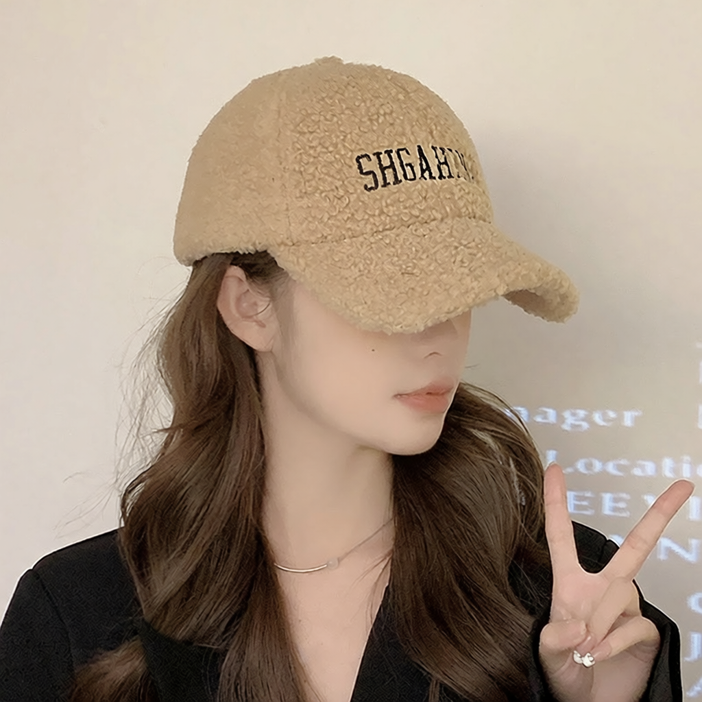 羊羔毛绒帽子女秋冬保暖鸭舌帽ins韩版潮牌显脸小时尚百搭棒球帽