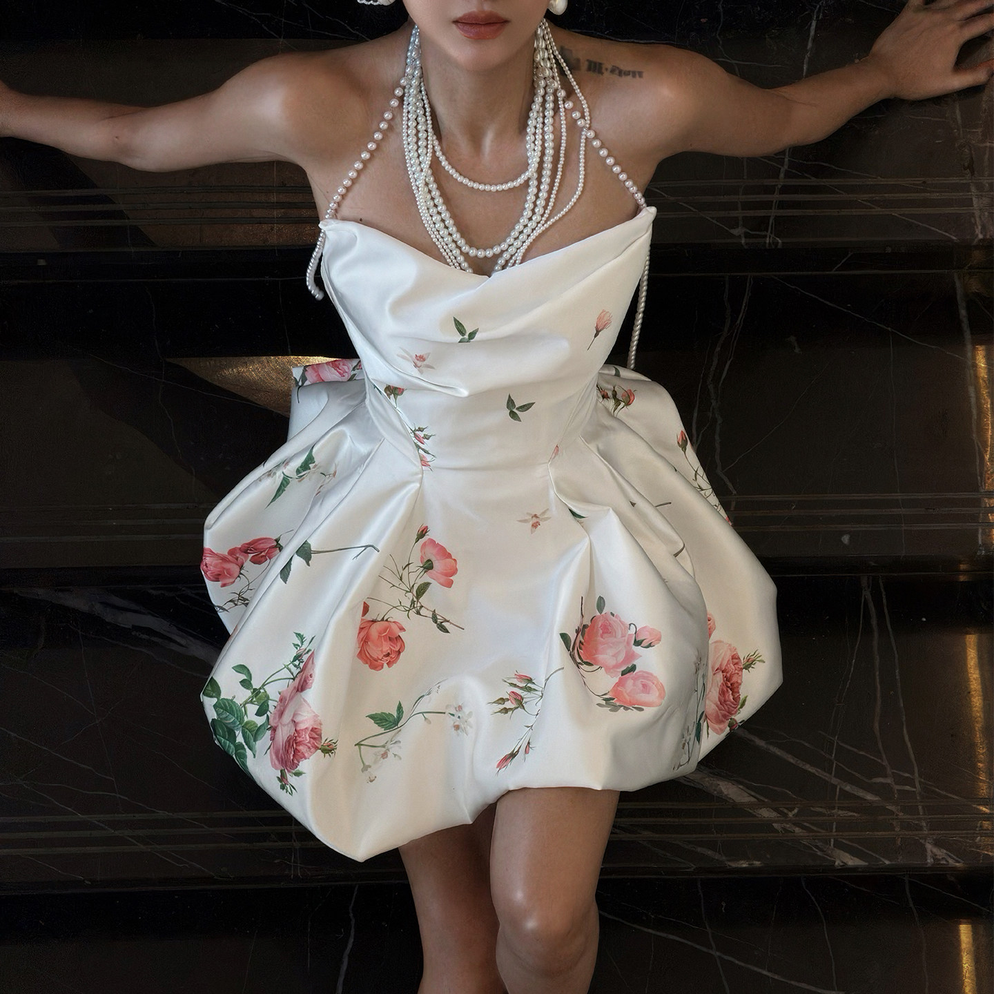 千金风复古印花抹胸花苞连衣裙女
