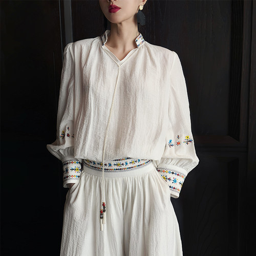 波西米亚民族刺绣度假宽松白套装