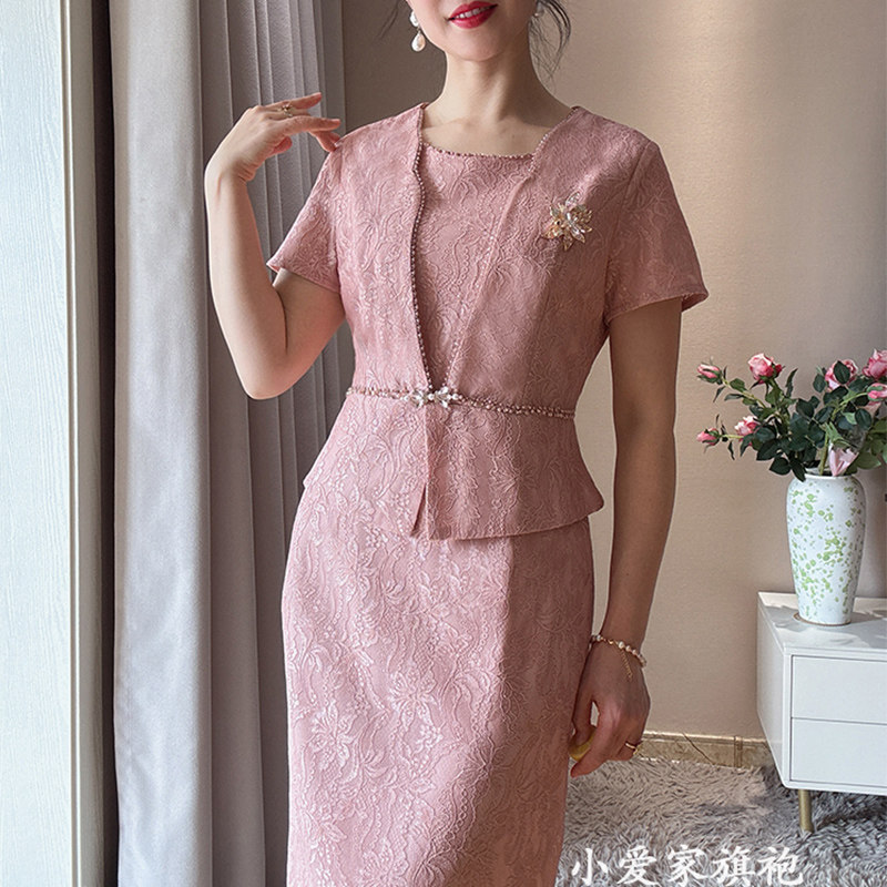 2026夏款年轻妈妈婚宴礼服粉色蕾丝连衣裙小个子喜服平时可穿套装
