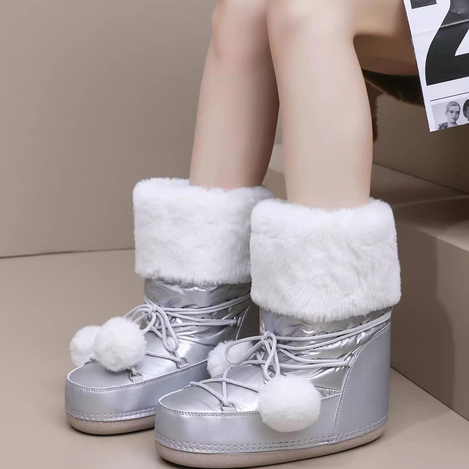 太空鞋冬季保暖防水防滑可爱减龄