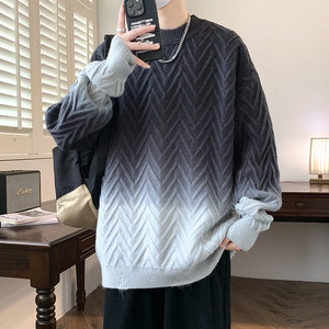 84783-特P75宽松秋冬季保暖保暖高级感圆领毛衣男士时尚渐变色图片