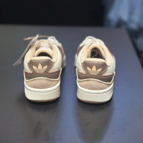 adidas/阿迪达斯男夏经典低帮轻便耐磨防滑运动板鞋JQ3152