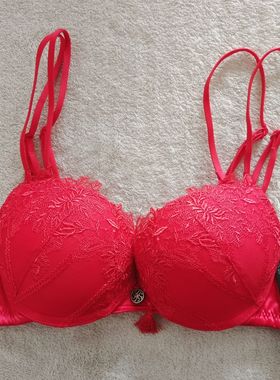 伊丝艾拉蕾丝聚拢托高内衣双肩带文胸18417