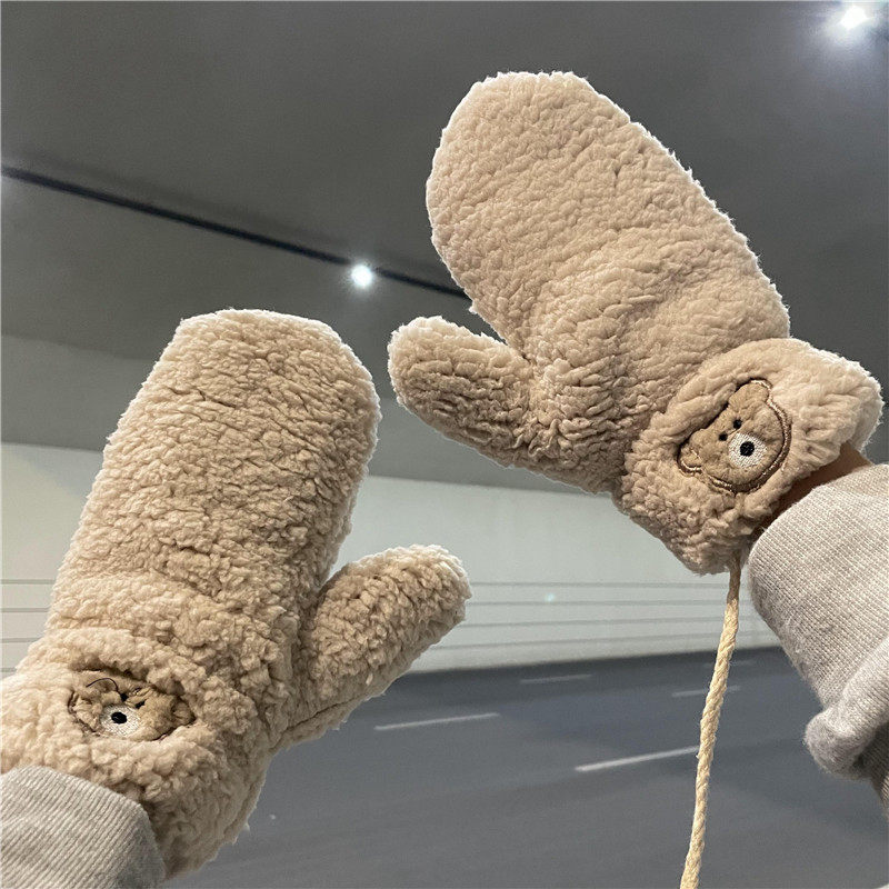 韩版ins卡通可爱小熊毛绒手套冬季女加厚保暖学生骑车骑行挂脖潮