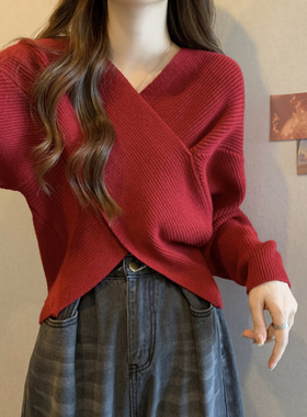 2025新款韩版百搭显瘦休闲针织衫设计感小众慵懒风交叉领正肩上衣