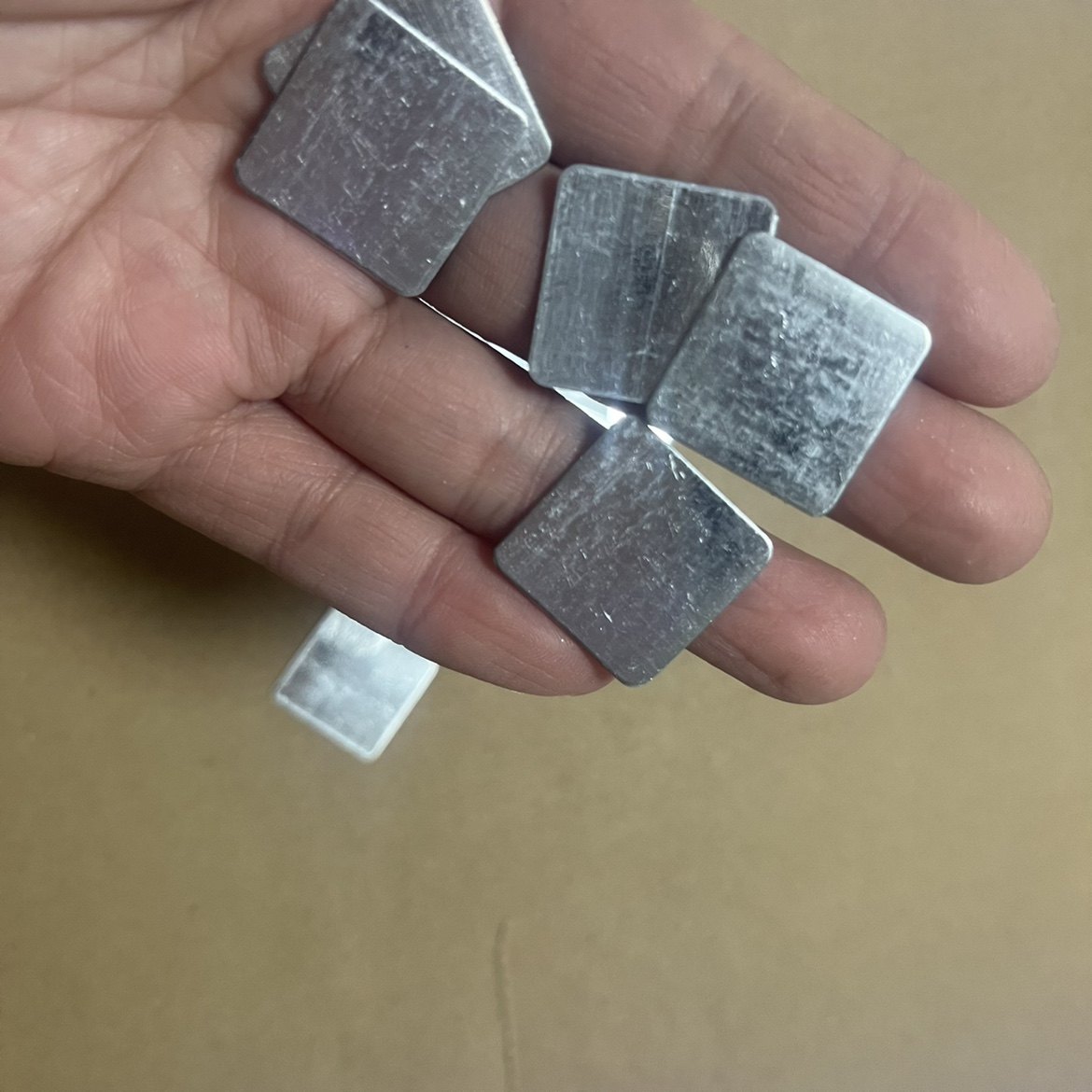 正方形镀锌板铁片R角圆角铁片20*20*0.8毫米 引磁片 包邮现货,金属材料及制品,有色金属,淘宝优惠券,粉丝福利购,淘宝优惠卷