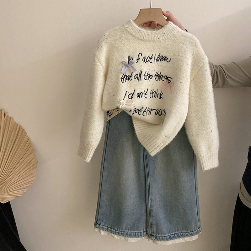 蝴蝶结圆领毛衣保暖针织衫宝宝