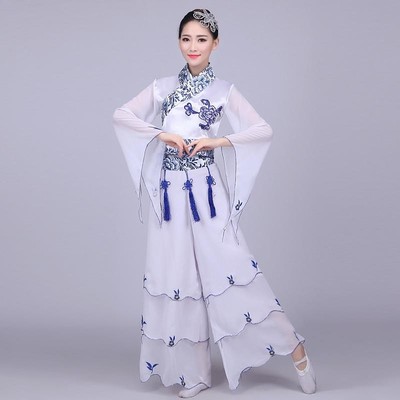 2023新款青花瓷古典民族舞蹈演出表演服秧歌服装扇子舞女出租