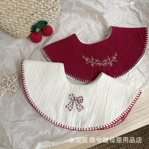 新年款一字花边刺绣蝴蝶结纯棉纱口水巾 婴幼儿围嘴儿童防吐奶