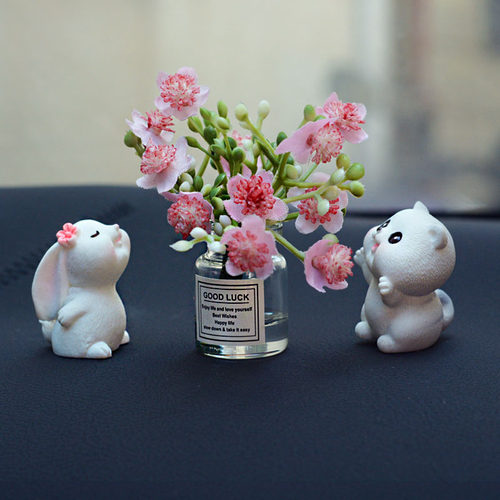 治愈系桃花迷你汽车摆件送香水