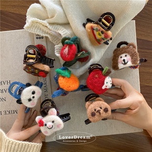 小众设计新款彩色羊毛毡动物不对称发夹 可爱后脑勺抓夹百搭发饰