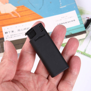 ins潮男防风磨砂金属一次性打火机简约防爆黑武士套壳蓝焰直冲