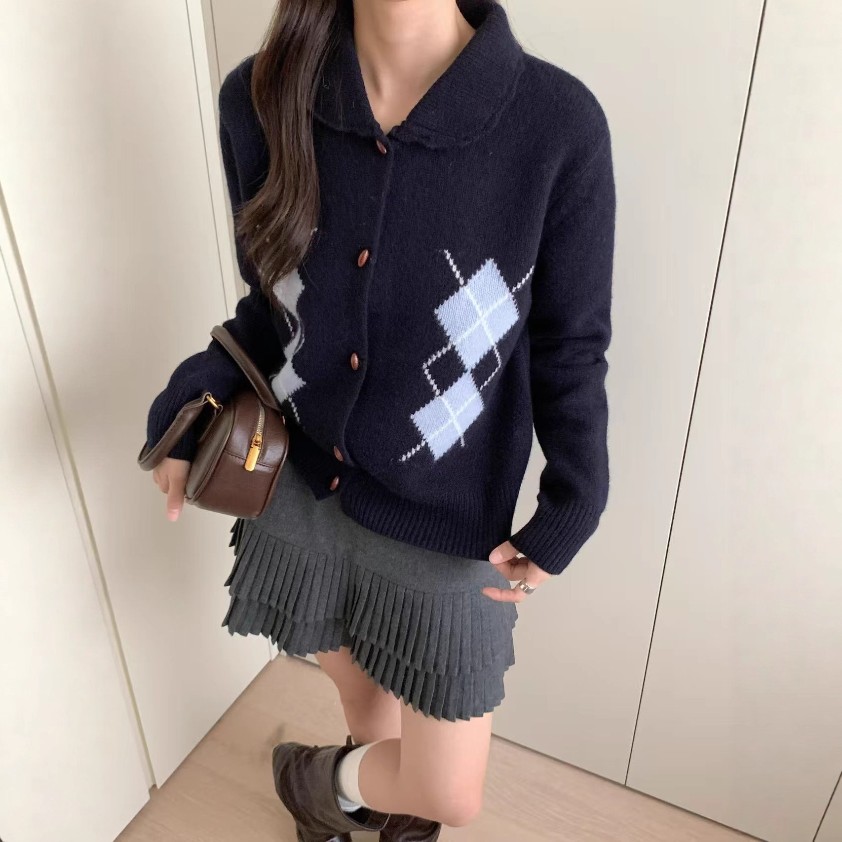 全羊毛100%针织衫女2025新款欧货学院风撞色圆领长袖菱形格羊毛CC