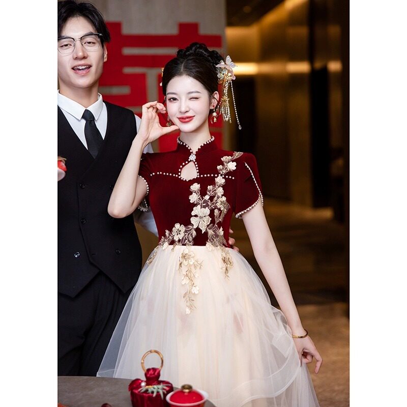 红色敬酒服新娘结婚孕妇回门便装高级感订婚礼服裙婚纱大码胖mm女图片