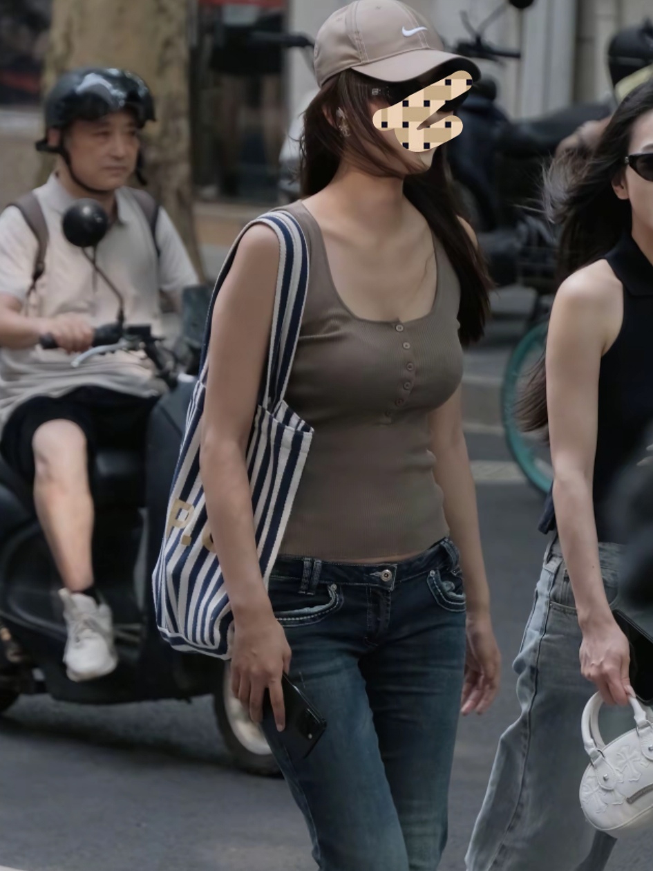街拍同款针织T恤吊带背心女春夏季修身显瘦无袖百搭打底衫上衣