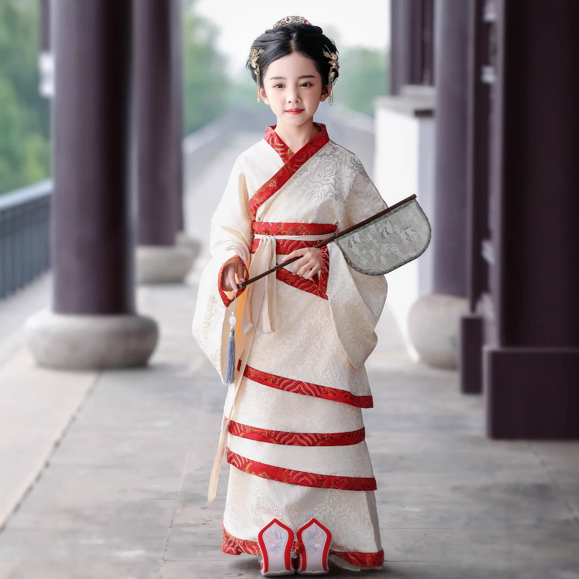 儿童战国袍女童汉服2026新款曲裾袍中国风礼服古装