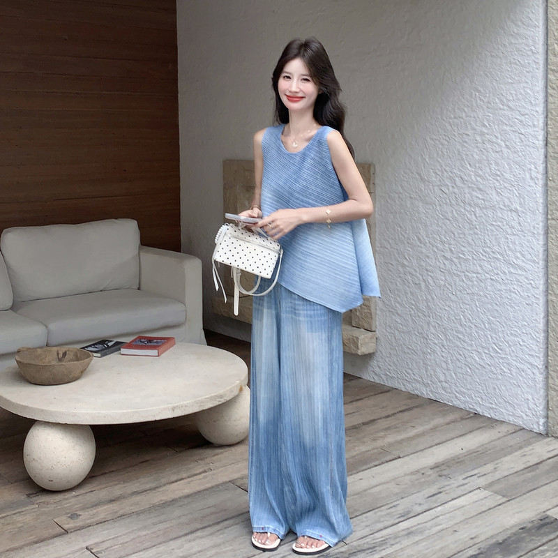 木夕儿女装2026夏季新款自带降温蓝色系复古蓝色褶皱阔腿裤套装