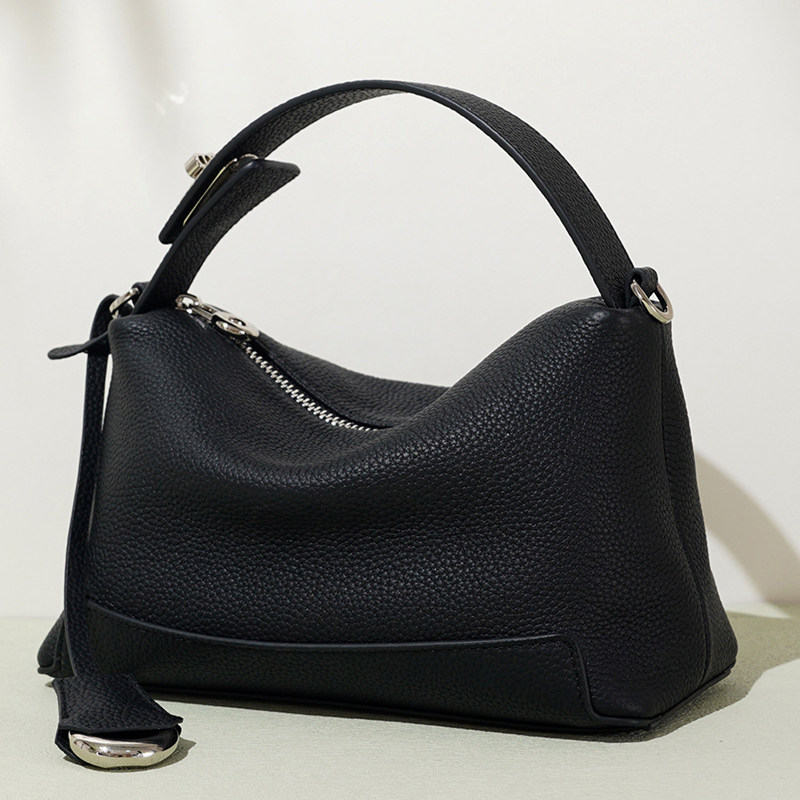 头层牛皮饺子包手提包2025新款欧美时尚简约真皮枕头包单肩斜跨包