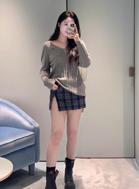TT OF Girl 正确版本！秀场画报 学院风复古格纹绵羊毛开叉短裙