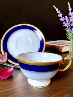 日本大仓陶园OKURA ART CHINA咖啡杯蓝色片叶金蚀 琉璃金彩茶杯碟