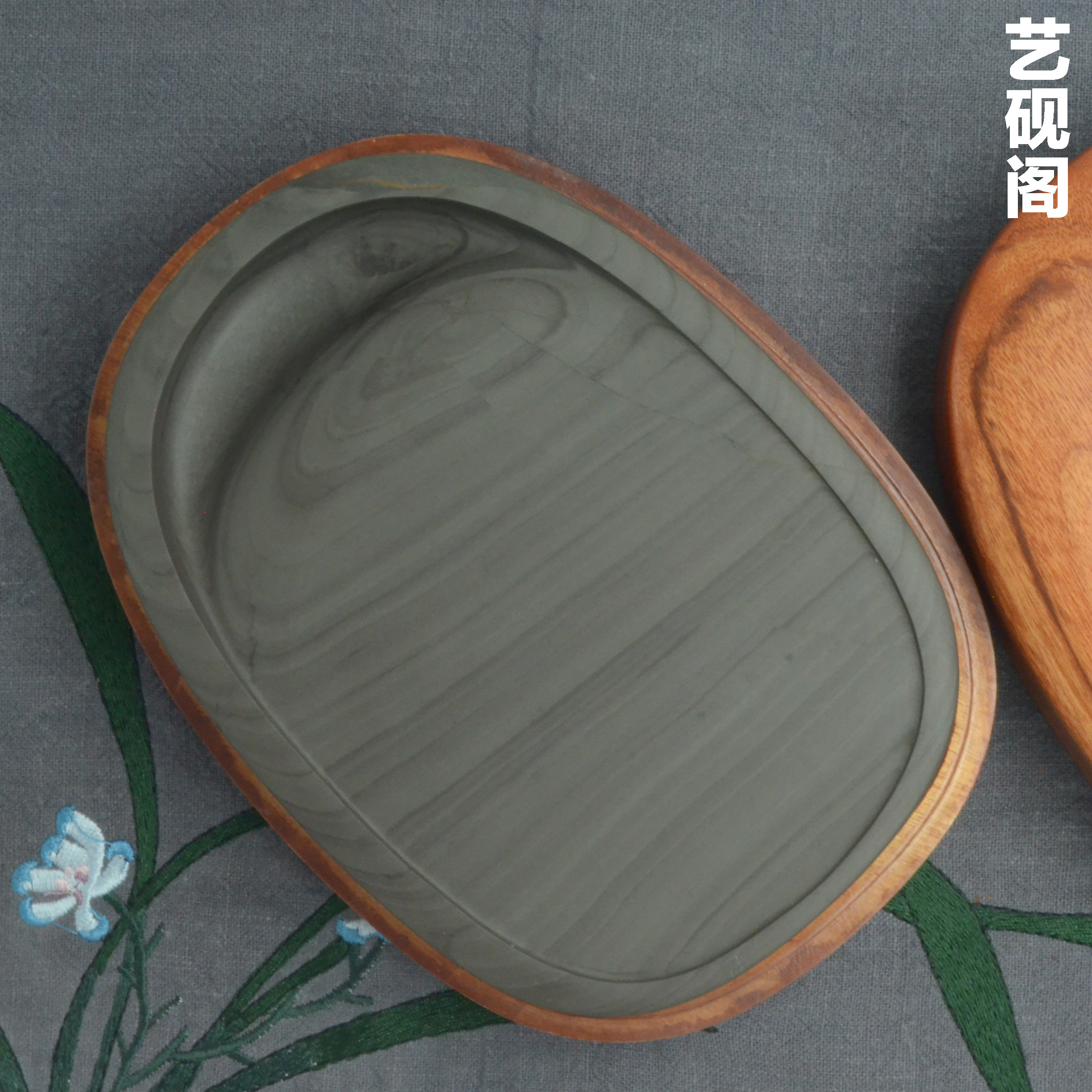 (已售可定)艺砚阁收藏级洮砚大师落款甘肃洮砚喇嘛崖老坑鸊鷉血