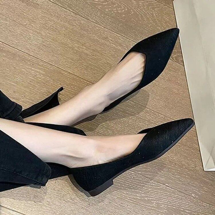 黑色上班工作女鞋2022秋季新款尖头浅口平底韩版百搭豆豆鞋单鞋女
