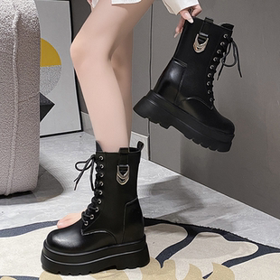 厚底马丁靴女英伦风2024秋冬季 内增高9cm小个子显瘦机车短靴 新款