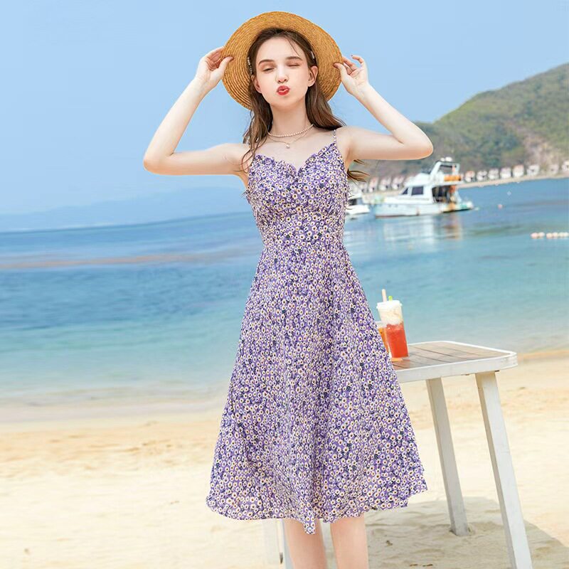 法式吊带紫色碎花连衣裙子女设计感小众外穿收腰显瘦小个子显高夏