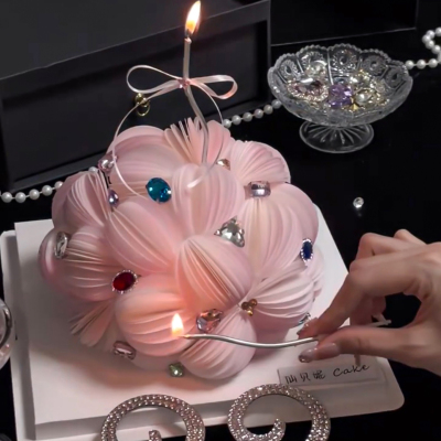 粉嫩女神生日钻石糯米纸蛋糕装饰