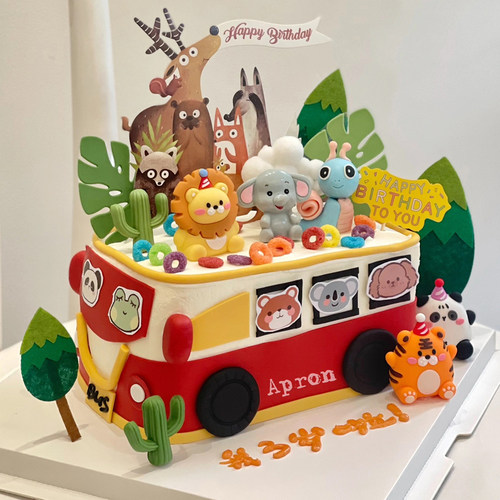 卡通动物蛋糕装饰公交车环游