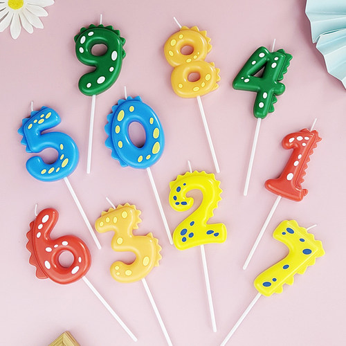 可爱卡通恐龙数字0-9彩色圆点