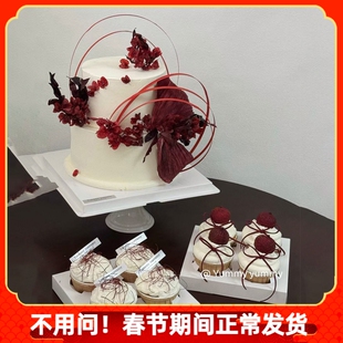 红色系新中式结婚甜品台蛋糕装饰竹条烧边球花纸杯竹条DIY装扮