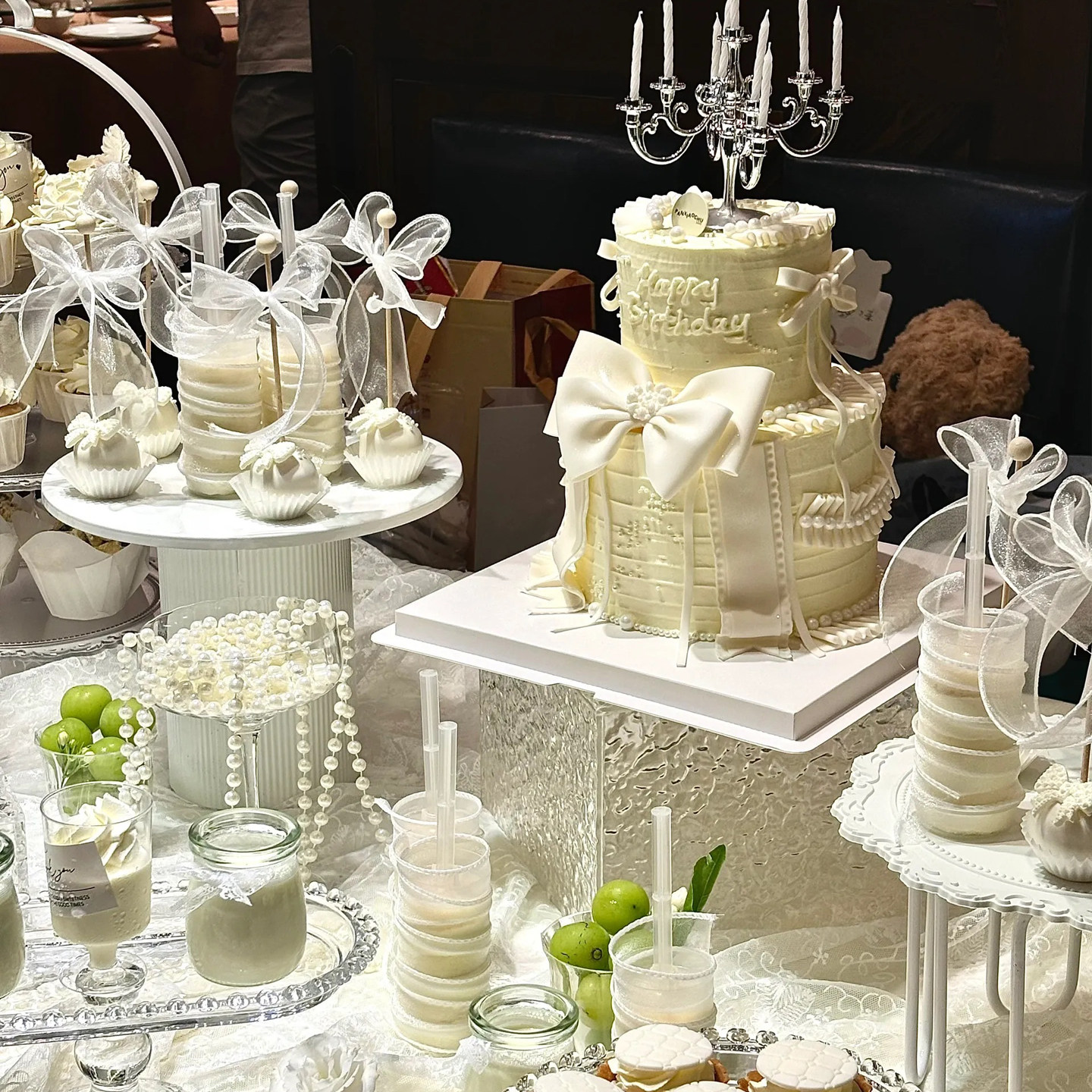 简约白色系成人礼婚礼高级感亮银烛台甜品台蛋糕装饰鱼尾纱推推乐,节庆用品/礼品,蛋糕/烘焙装饰用品,淘宝优惠券,粉丝福利购,淘宝优惠卷