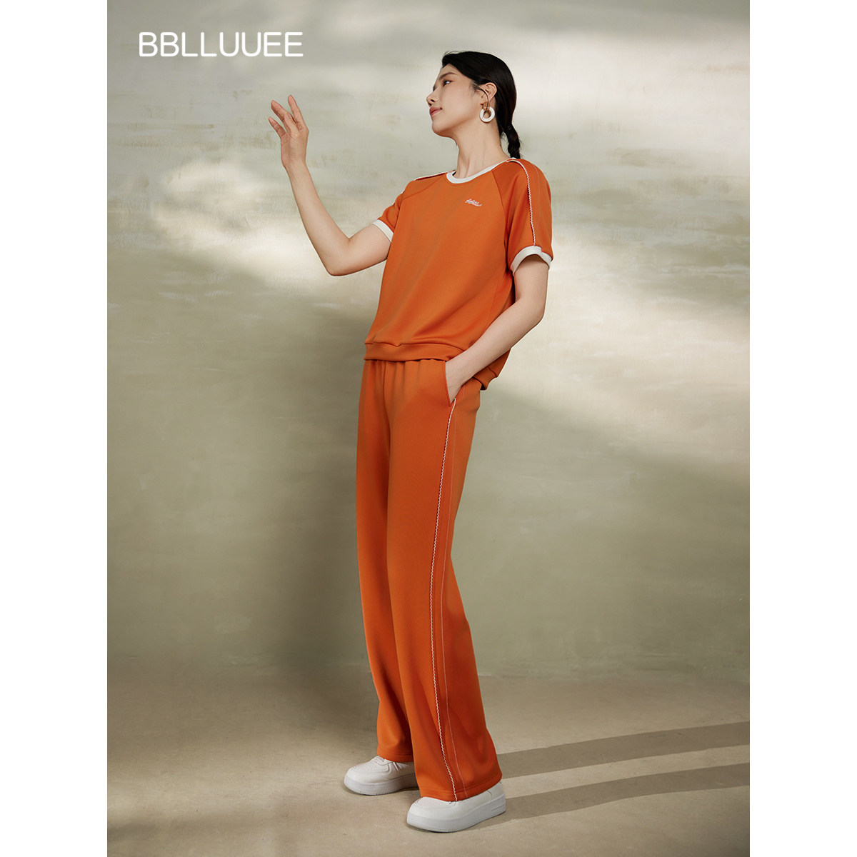 BBLLUUEE/粉蓝衣橱2026秋女装新款撞色领插肩袖高弹休闲运动套装