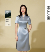 国风韵味 BBLLUUEE 粉蓝衣橱2025夏装 新款 醋酸旗袍礼服连衣裙